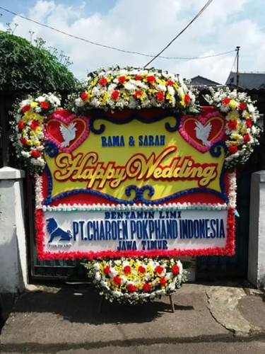 Karangan Bunga Pernikahan gedung serbaguna panarung